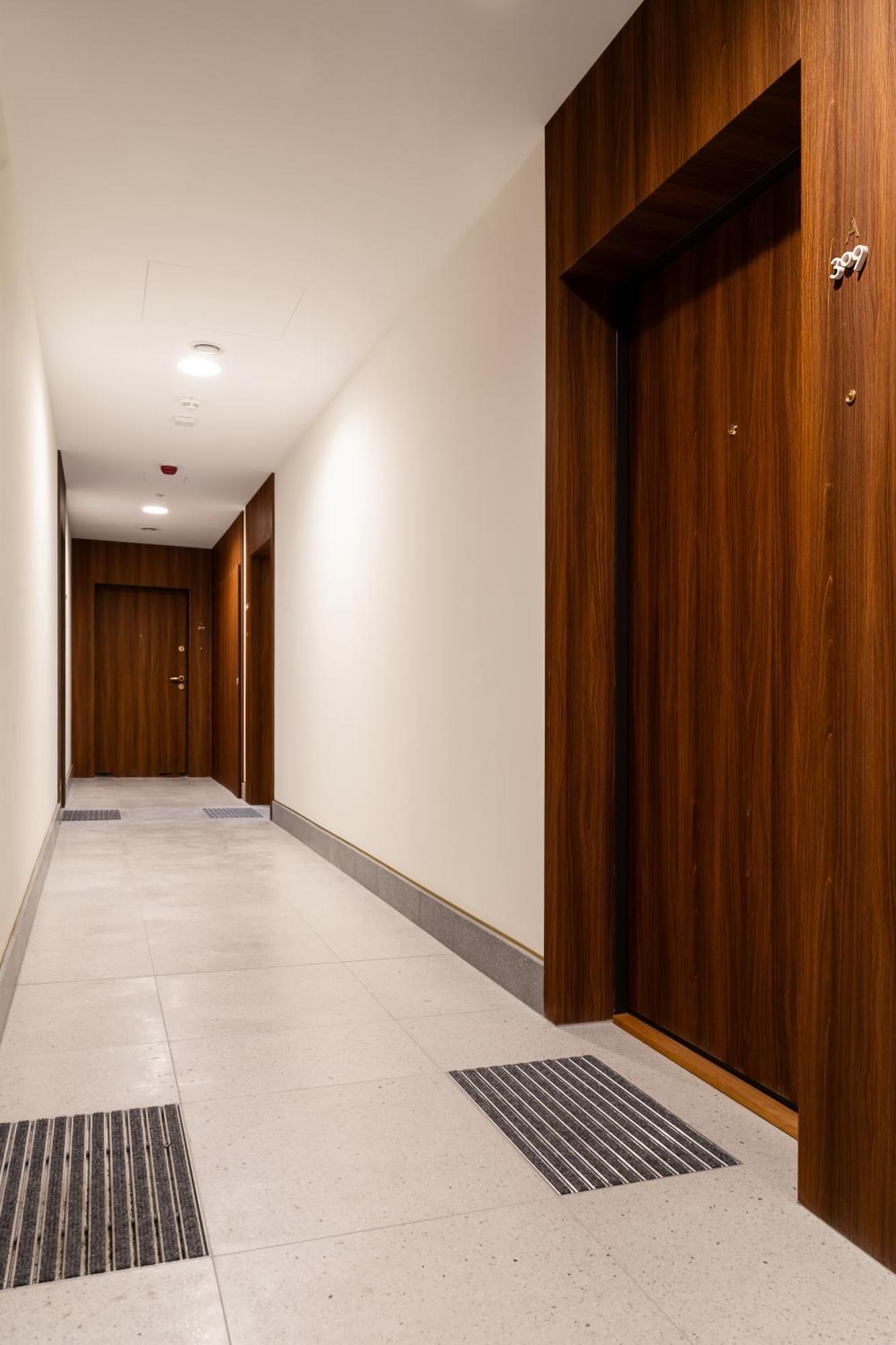 קרקוב Househost Apartment Smolensk 33-309A מראה חיצוני תמונה